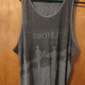 Vintage gray graphic tank top